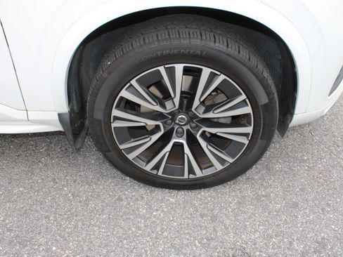 Used 2020 Volvo XC90 T5 Momentum AWD/4WD image 11