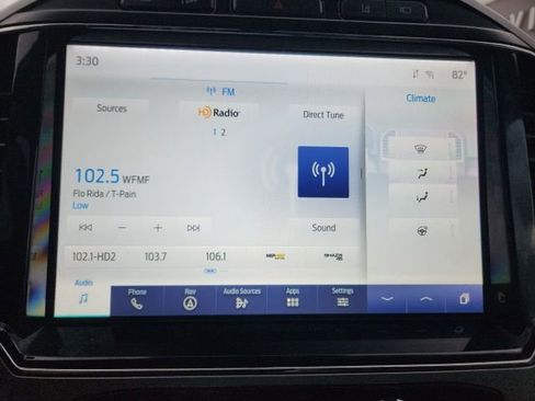 Used 2022 Ford F250 Lariat w/ Black Appearance Package image 30