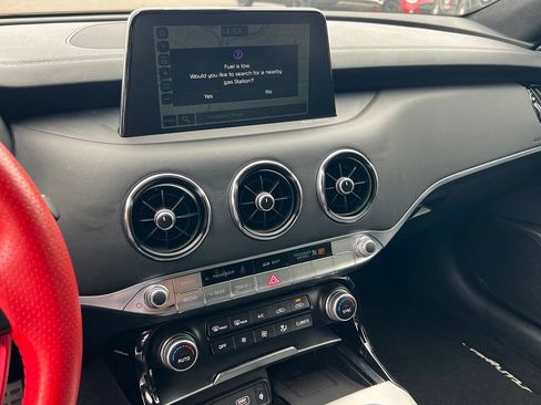 Used 2021 Kia Stinger GT2 image 19