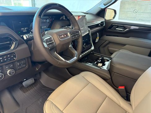 New 2026 GMC Yukon Elevation w/ Elevation Premium Package AWD/4WD image 16