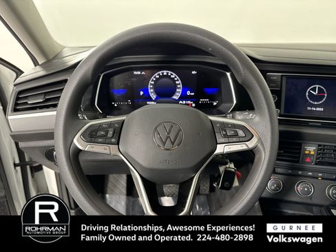 Used 2023 Volkswagen Jetta S image 11