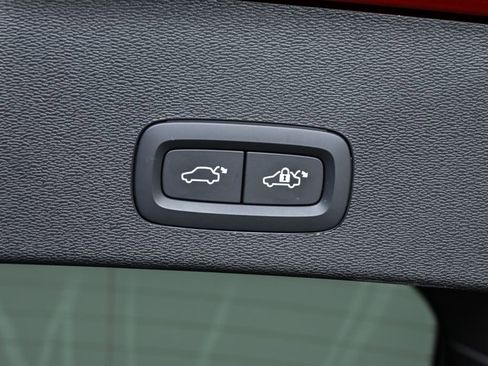 Certified 2023 Volvo C40 P8 Recharge Ultimate image 33