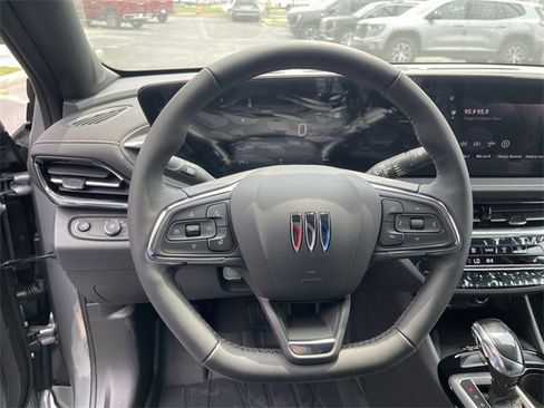 New 2025 Buick Envista Avenir image 14