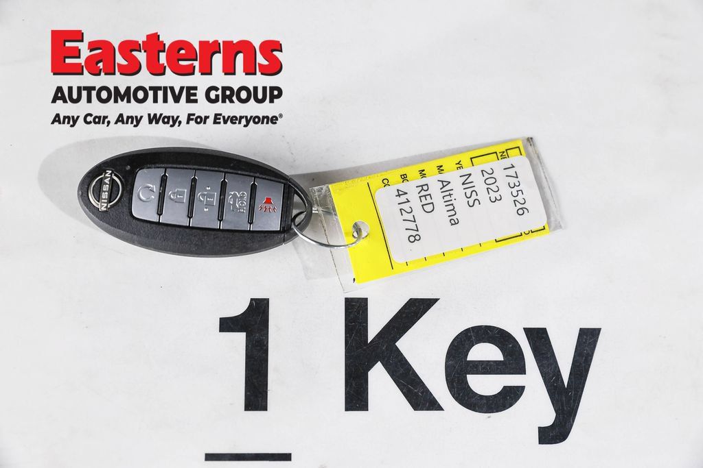 Used 2023 Nissan Altima 2.5 SV w/ SV Premium Package FWD image 29