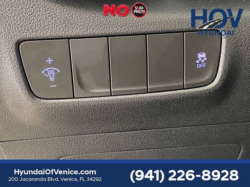 Used 2018 Hyundai Kona SE FWD image 24