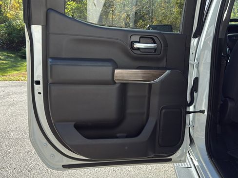 Used 2019 Chevrolet Silverado 1500 RST w/ All-Star Edition image 26