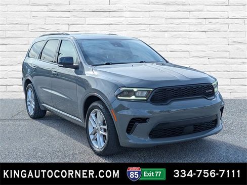 Used 2024 Dodge Durango GT image 3