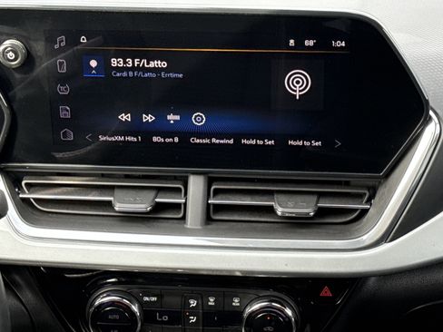 Certified 2024 Chevrolet Trax LT w/ Driver Confidence Package image 33