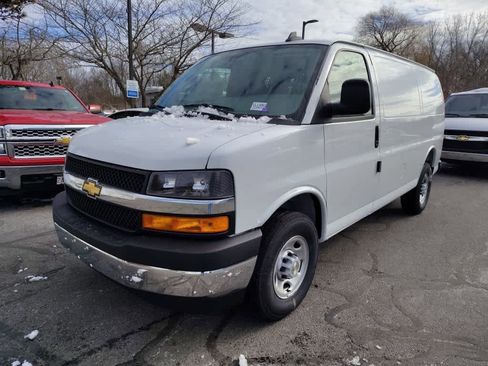 New 2025 Chevrolet Express 2500 w/ Driver Convenience Package image 6