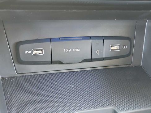 Certified 2024 Hyundai Tucson Limited AWD/4WD image 31