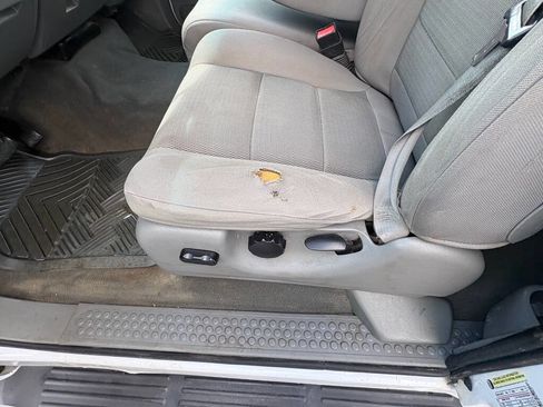 Used 2005 Ford F250 4x4 SuperCab Super Duty image 11