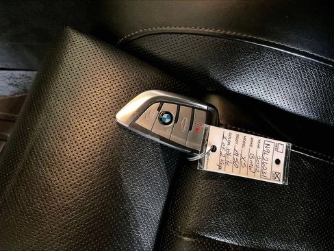 Used 2022 BMW X5 M50i w/ Executive Package image 14