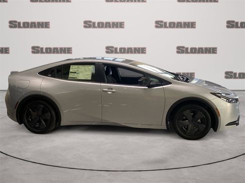 New 2026 Toyota Prius Plug-In Hybrid image 6