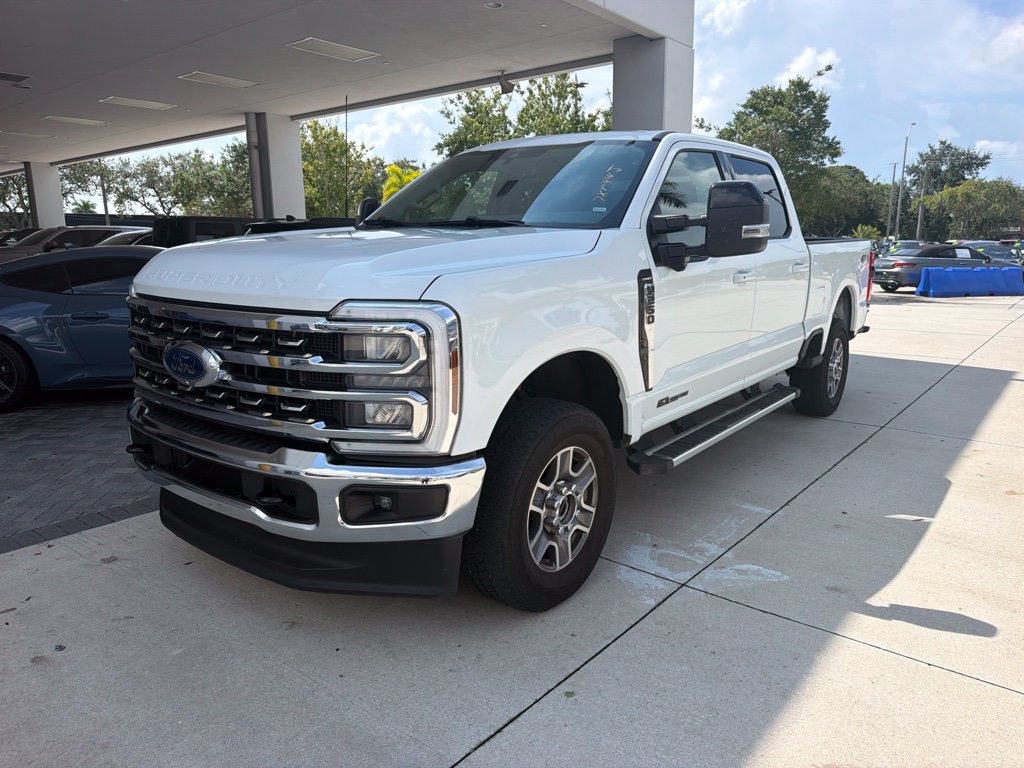 Used 2026 Ford F250 Lariat AWD/4WD image 2