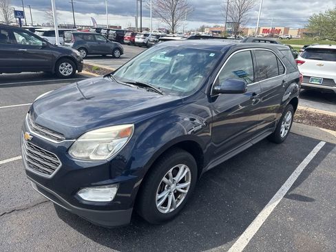 Used 2017 Chevrolet Equinox LT w/ Convenience Package image 3