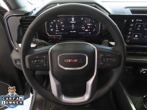 Used 2026 GMC Sierra 1500 SLT image 17