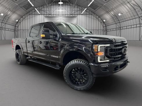 Used 2022 Ford F250 Lariat w/ Lariat Ultimate Package AWD/4WD image 8