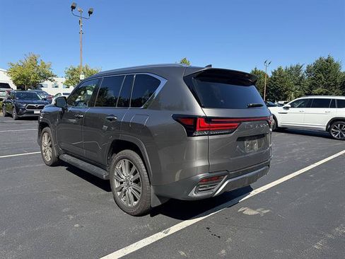Used 2024 Lexus LX 600 4WD w/ Ultra Luxury Package image 6