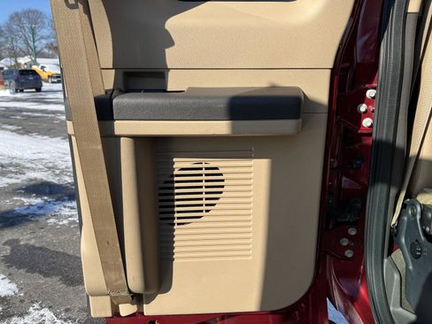 Used 2016 Ford F350 XLT w/ Snow Plow Prep Package image 20