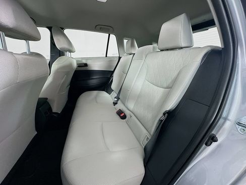 Used 2025 Toyota Corolla Cross L AWD/4WD image 24