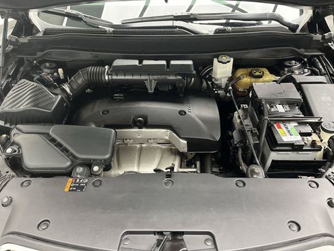 Used 2018 Buick Envision Preferred AWD/4WD image 25