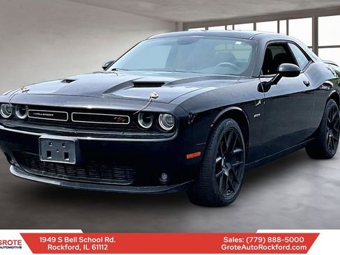 Used 2015 Dodge Challenger R/T w/ Quick Order Package 22B R/T RWD image 1