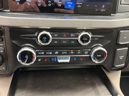 New 2026 Ford F250 Platinum w/ Platinum Plus Package AWD/4WD image 20