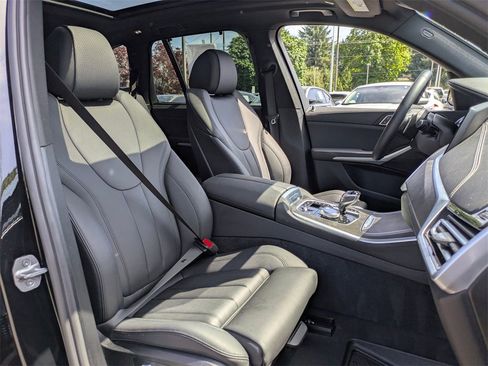 Used 2022 BMW X5 xDrive45e w/ Executive Package image 36