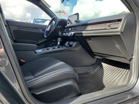 Used 2023 Honda Civic Sport image 23