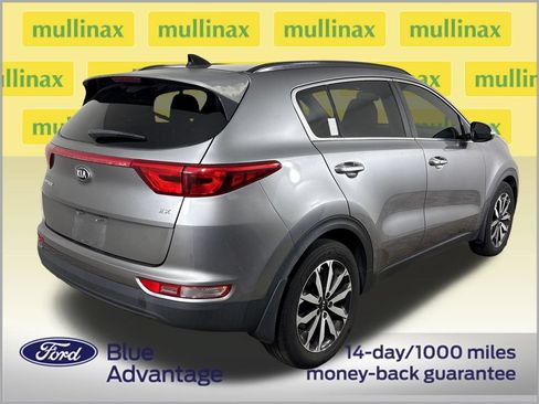 Used 2019 Kia Sportage EX w/ EX Premium Package FWD image 4