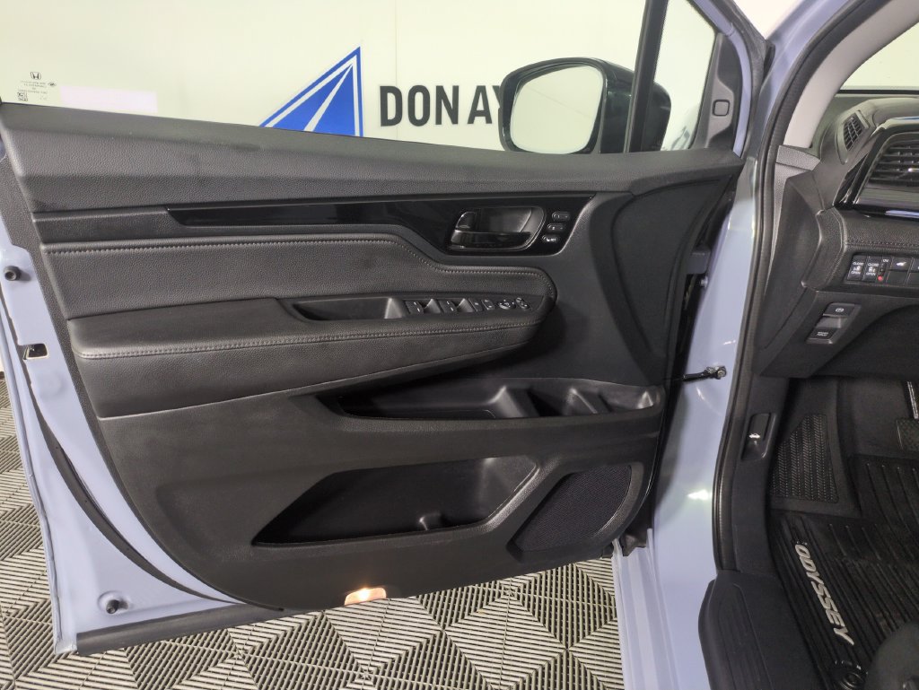 Certified 2023 Honda Odyssey Elite image 15