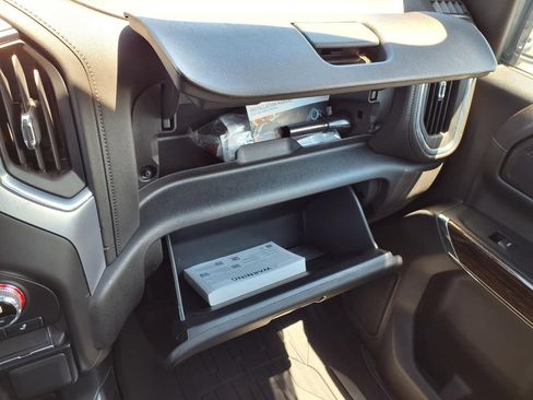Used 2021 GMC Sierra 1500 Elevation AWD/4WD image 19