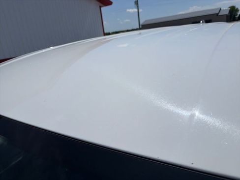 Used 2023 Chrysler Pacifica Touring-L FWD image 11