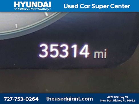 Certified 2024 Hyundai Palisade Calligraphy FWD image 33
