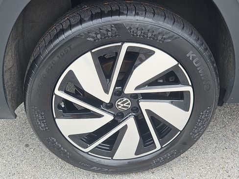 Certified 2024 Volkswagen Atlas SEL AWD/4WD image 33