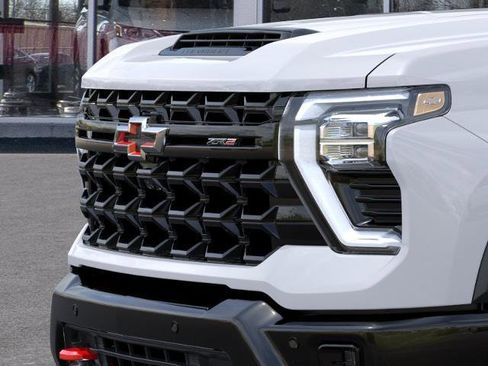 New 2026 Chevrolet Silverado 2500 ZR2 AWD/4WD image 13