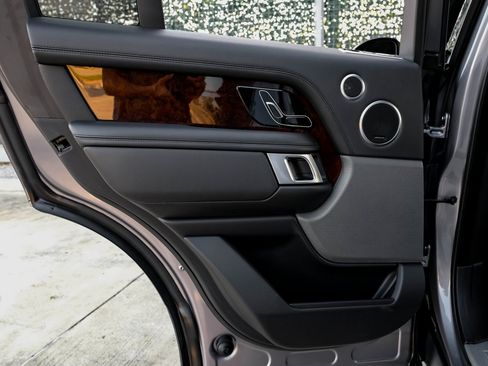 Used 2021 Land Rover Range Rover P525 Westminster Edition image 45