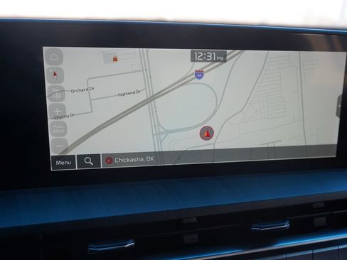 Used 2024 Kia Telluride EX w/ EX Captain's Chair Package image 32