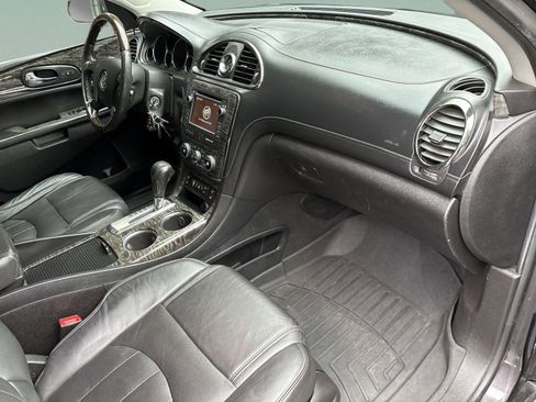 Used 2013 Buick Enclave Leather FWD image 21