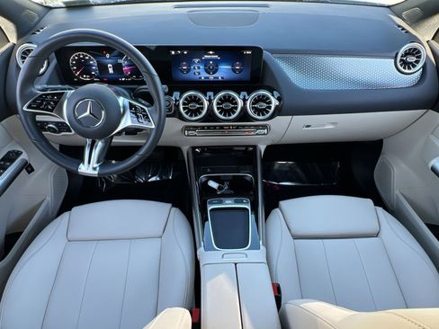 Certified 2025 Mercedes-Benz GLA 250 4MATIC image 21