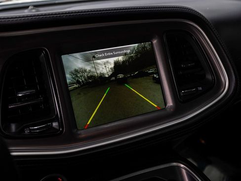 Used 2022 Dodge Challenger R/T w/ Plus Package image 16