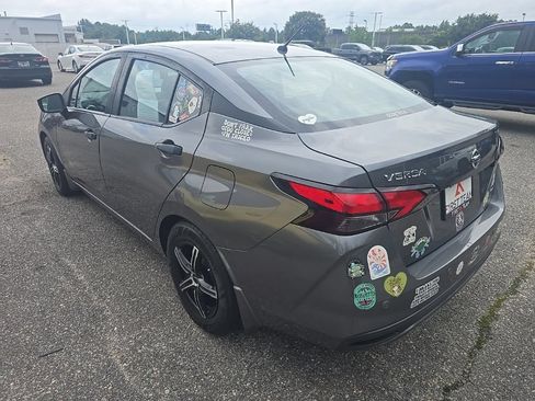 Used 2021 Nissan Versa S FWD image 7