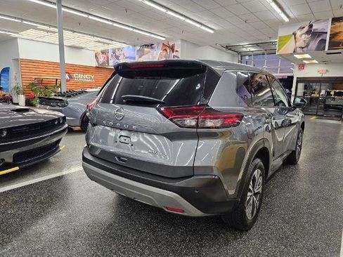 Used 2021 Nissan Rogue SV AWD/4WD image 4