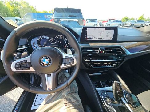 Used 2018 BMW M550i xDrive w/ Driving Assistance Package AWD/4WD image 9