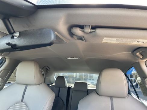 Used 2022 Toyota Camry SE FWD image 31