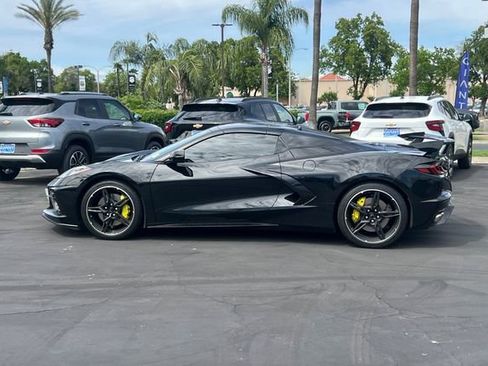 Used 2022 Chevrolet Corvette Stingray Premium Conv w/ Z51 Performance Package RWD image 7