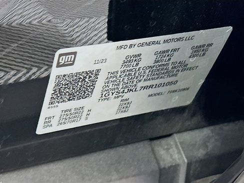 Used 2024 Cadillac Escalade ESV Luxury image 35