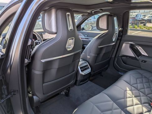 New 2026 BMW 740i RWD image 35