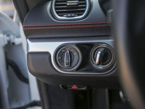 Certified 2025 Porsche 718 Cayman S RWD image 24