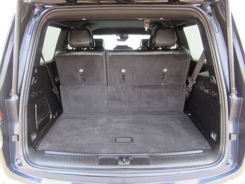Used 2024 Jeep Wagoneer Series II w/ Flexible Seating Group RWD image 28